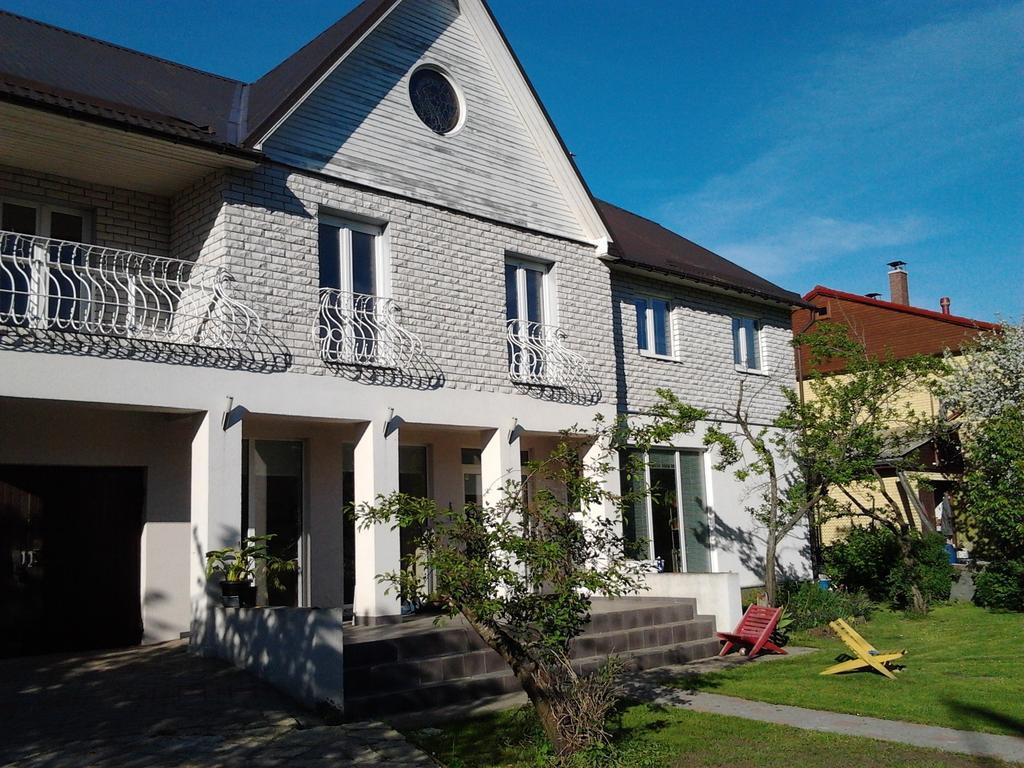 Oti Guesthouse ทาลลินน์ ภายนอก รูปภาพ