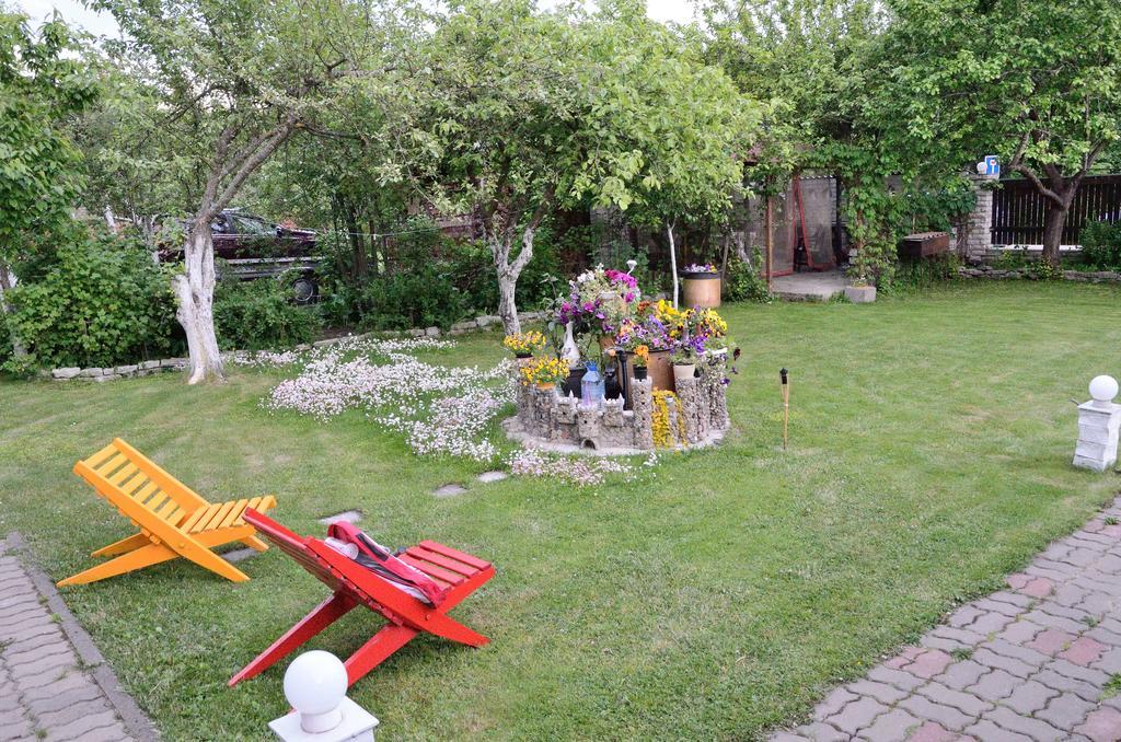 Oti Guesthouse ทาลลินน์ ภายนอก รูปภาพ