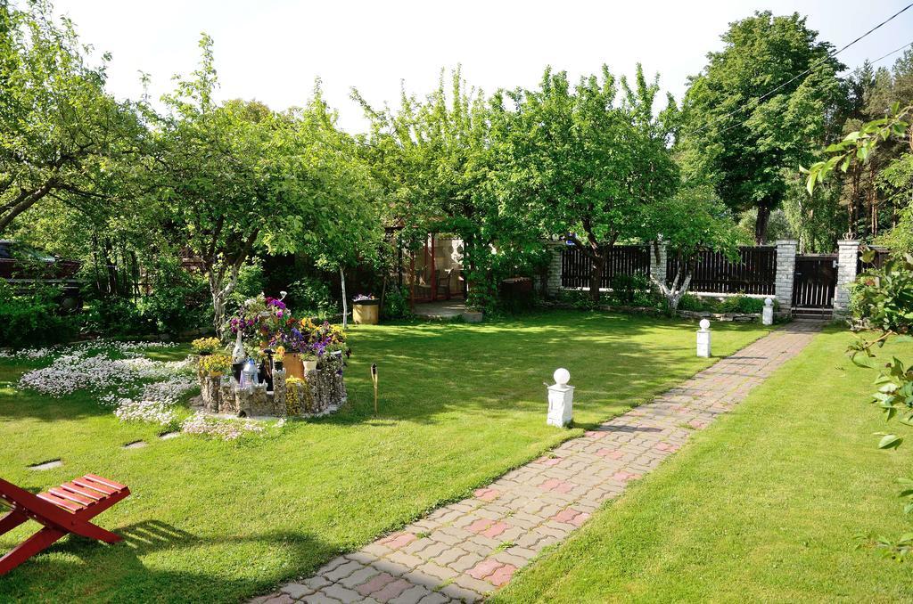 Oti Guesthouse ทาลลินน์ ภายนอก รูปภาพ
